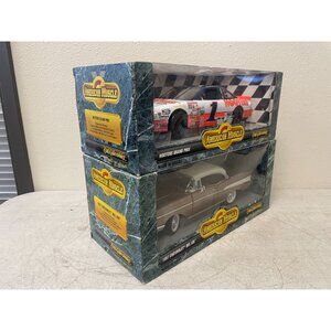 Lot 2 ERTL AMERICAN MUSCLE 1/18 RICK MAST #1 HOOTERS NASCAR GRAND PRIX DIECAST